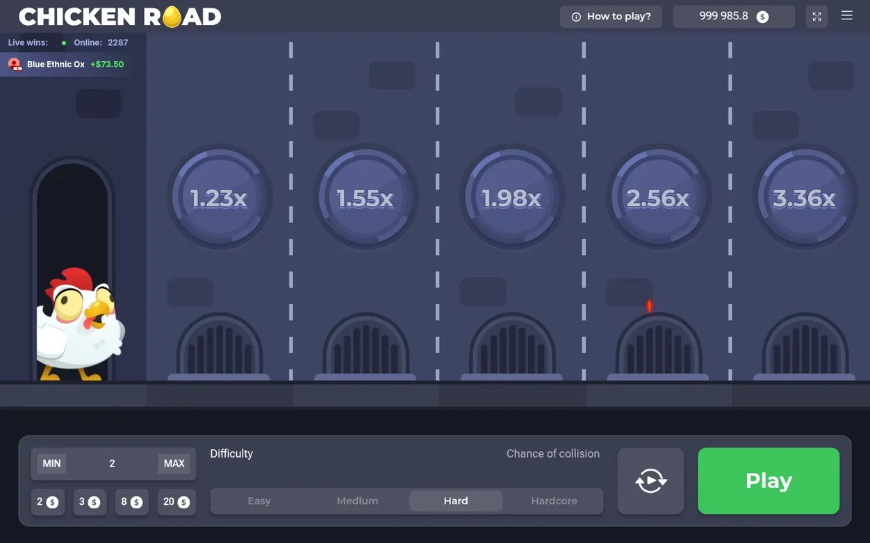 Schwierigkeit Hard vor Rundenstart: Huhn im Torbogen, Multiplikatoren von 1.23x bis 3.36x, Play-Button aktiv.